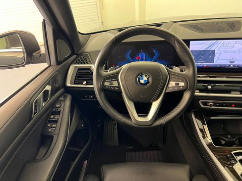 Certified 2025 BMW X5 xDrive50e image 25