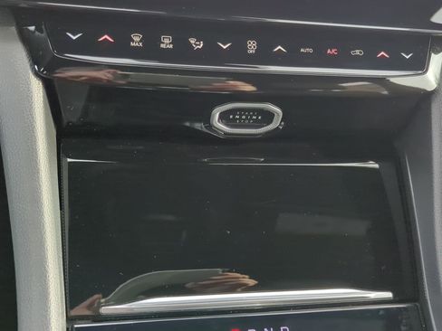New 2026 Jeep Grand Cherokee Altitude AWD/4WD image 28