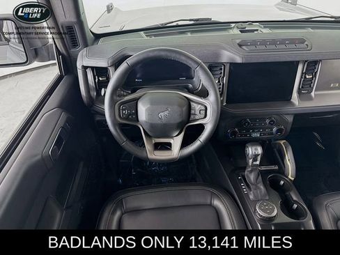 Used 2025 Ford Bronco Badlands image 22