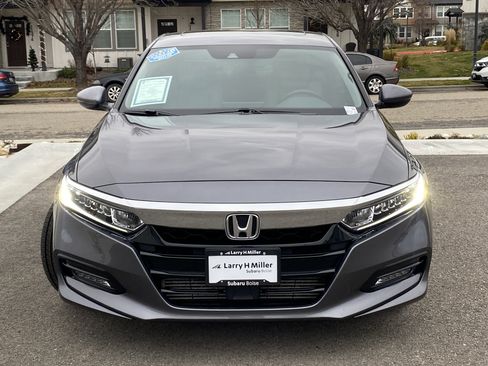 Used 2018 Honda Accord EX-L image 9