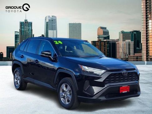 Used 2024 Toyota RAV4 XLE w/ Weather Package AWD/4WD image 7