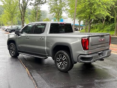Used 2023 GMC Sierra 1500 AT4 w/ Technology Package AWD/4WD image 5