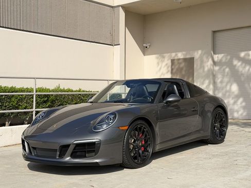 Used 2019 Porsche 911 Targa 4S AWD/4WD image 16