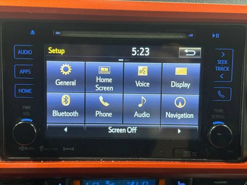 Used 2016 Toyota Tacoma TRD Sport AWD/4WD image 36