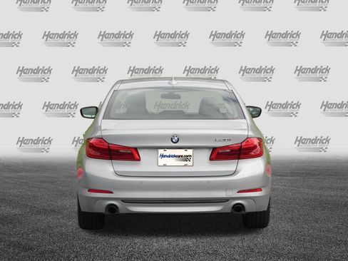 Used 2020 BMW 530i w/ Convenience Package RWD image 8