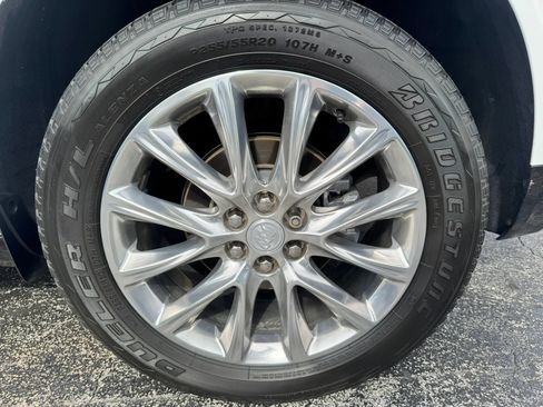 Used 2019 Buick Enclave Premium w/ Experience Buick Package FWD image 41