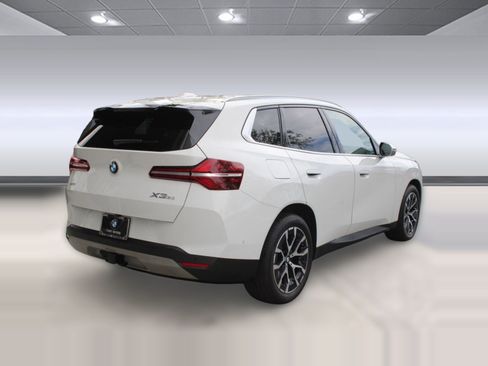 Used 2025 BMW X3 xDrive30i w/ Premium Package image 9