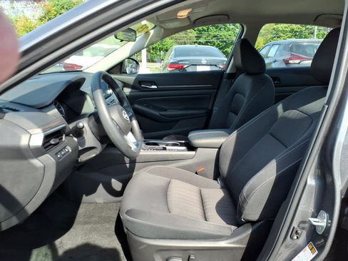 Certified 2024 Nissan Altima 2.5 SV AWD/4WD image 11