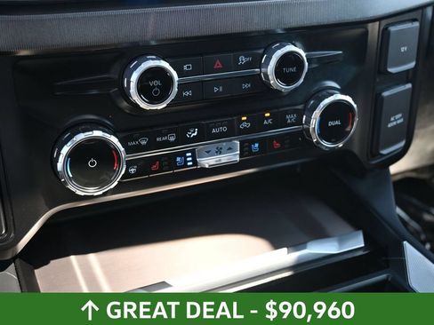 Used 2026 Ford F250 Platinum AWD/4WD image 30