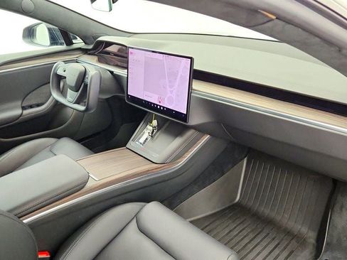 Used 2022 Tesla Model S AWD/4WD image 32
