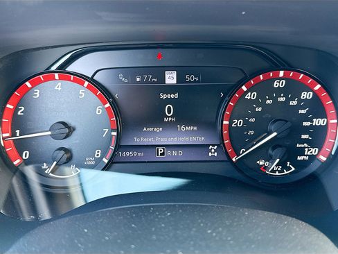 Used 2022 Nissan Frontier PRO-4X w/ Technology Package image 16