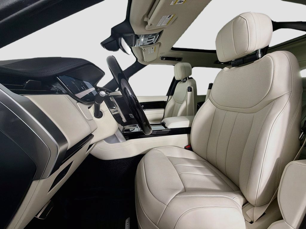 New 2026 Land Rover Range Rover SE AWD/4WD image 22