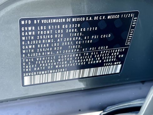 New 2026 Volkswagen Tiguan SE R-Line image 26