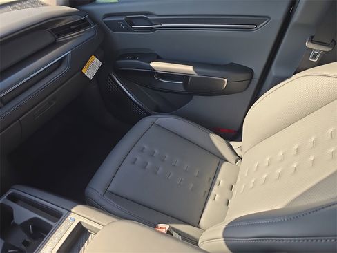 New 2026 Kia EV9 Wind image 16