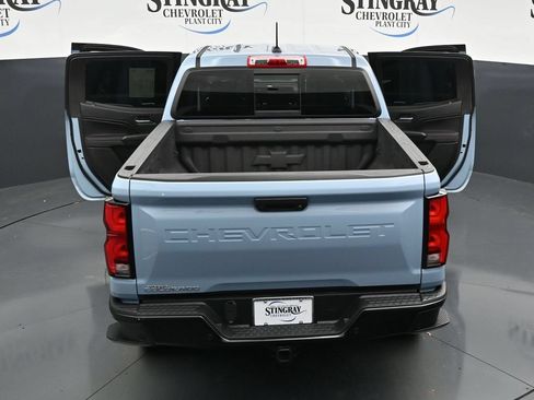 Used 2025 Chevrolet Colorado Z71 w/ Technology Package AWD/4WD image 35