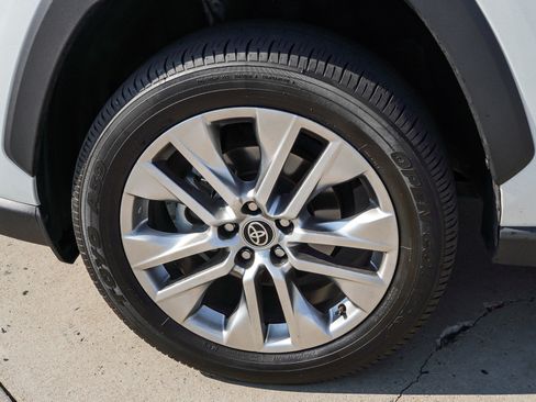 Certified 2025 Toyota RAV4 XLE Premium AWD/4WD image 12