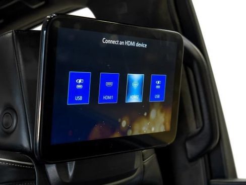 Used 2022 Cadillac Escalade ESV Sport Platinum w/ Heavy-Duty Trailer Package AWD/4WD image 64