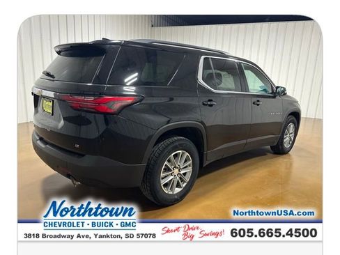 Used 2023 Chevrolet Traverse LT AWD/4WD image 5