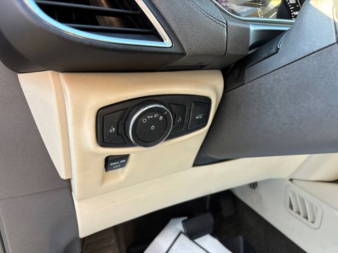 Used 2018 Lincoln MKX Reserve w/ Lincoln MKX Climate Package AWD/4WD image 14