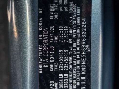 Certified 2024 Kia Carnival SX Prestige FWD image 33