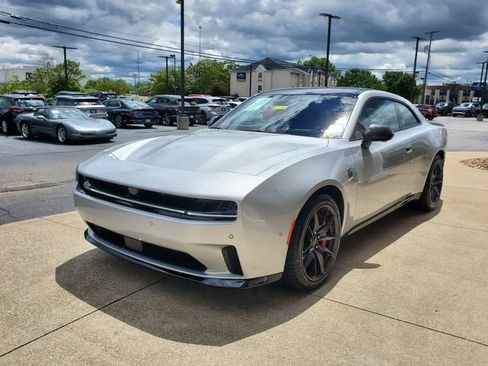 Used 2024 Dodge Charger R/T Scat Pack w/ Plus Group image 8