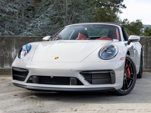 Used 2024 Porsche 911 Targa 4 GTS image 23