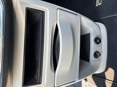 Used 2017 Dodge Grand Caravan SE w/ Power Window Group FWD image 12