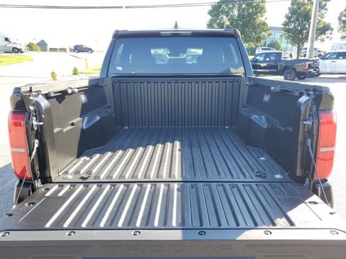 New 2026 Toyota Tacoma SR5 RWD image 7