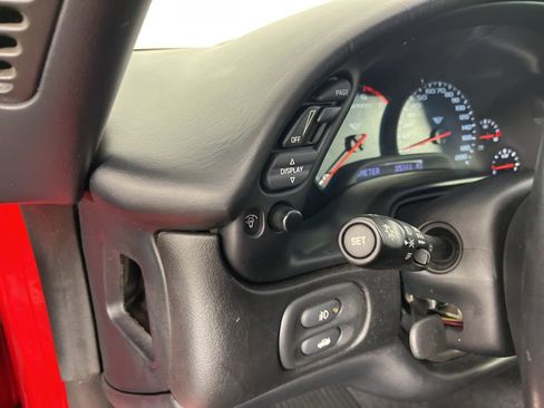 Used 1999 Chevrolet Corvette Coupe w/ Roof Pkg image 24