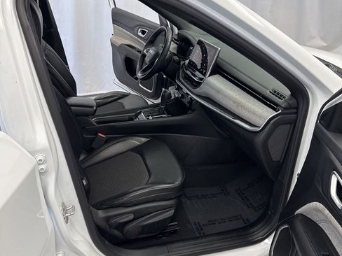 Used 2023 Jeep Compass Latitude image 26