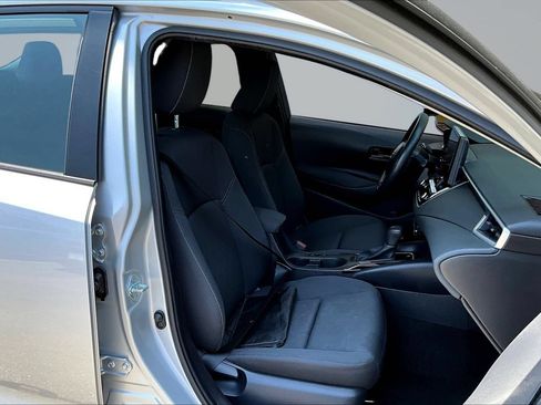 Used 2024 Toyota Corolla LE FWD image 28