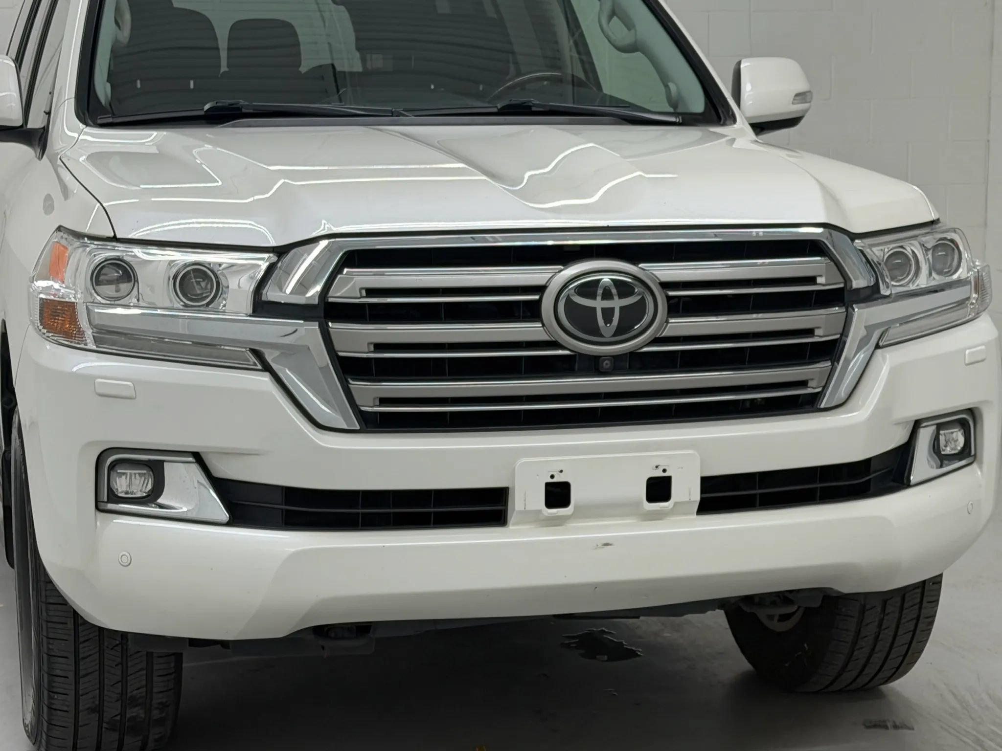 Used 2018 Toyota Land Cruiser AWD/4WD image 96