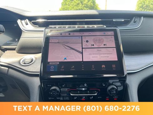 Used 2023 Jeep Grand Cherokee Limited w/ Trailer Tow Prep Group (B) AWD/4WD image 23