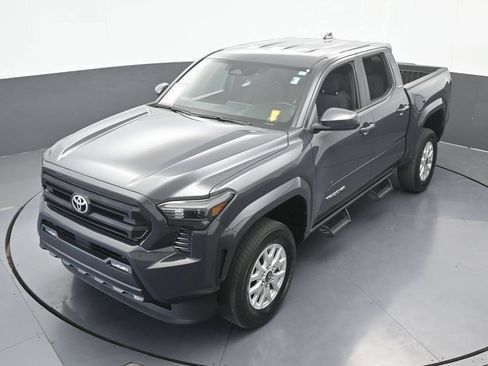 Used 2024 Toyota Tacoma SR5 RWD image 45