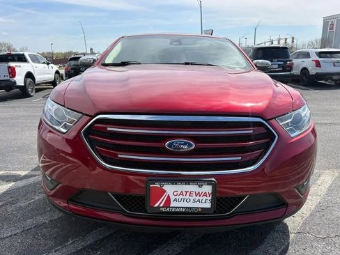 Used 2017 Ford Taurus Limited FWD image 8