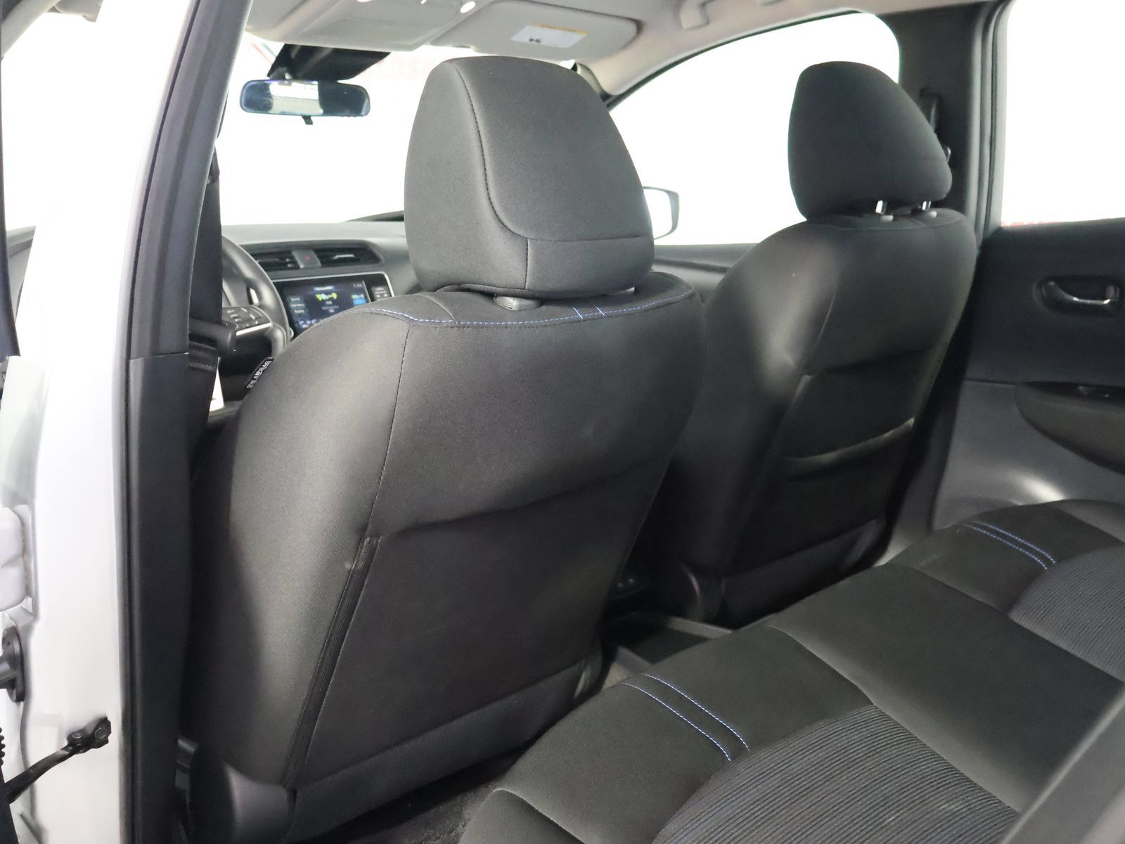 Used 2025 Nissan Leaf S FWD image 38