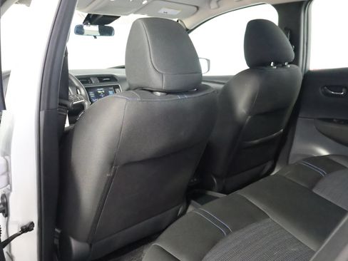 Used 2025 Nissan Leaf S FWD image 38