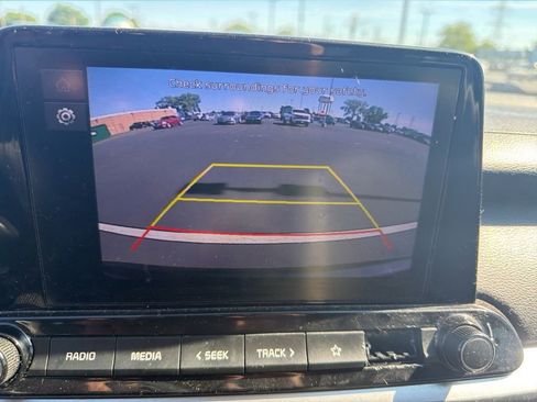 Used 2022 Kia Forte LXS FWD image 10