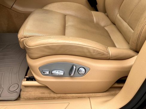 Used 2017 Porsche Macan AWD/4WD image 10