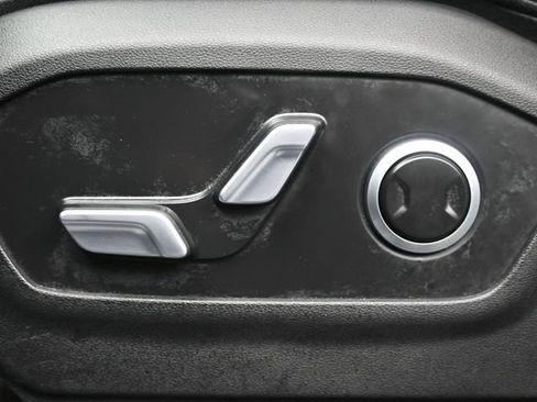 Used 2025 Hyundai Santa Fe SEL image 11