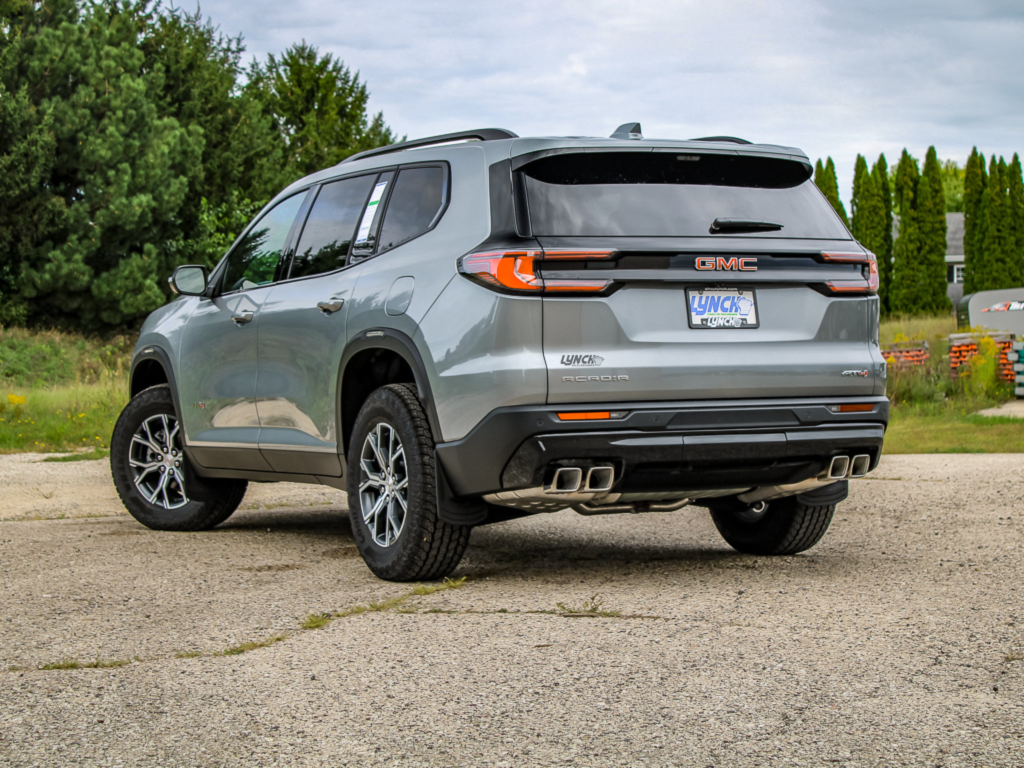 New 2027 GMC Acadia AT4 w/ Luxury Package AWD/4WD image 10