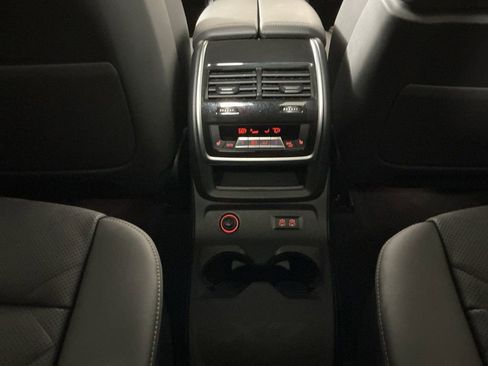 Certified 2023 BMW X7 xDrive40i w/ Premium Package image 28