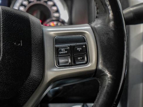 Used 2018 RAM 2500 Laramie w/ Convenience Group image 18