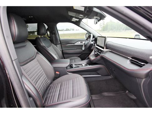 Certified 2025 Ford Explorer ST-Line w/ Premium Package RWD image 25