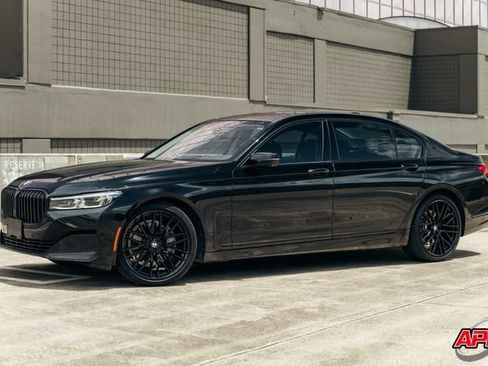 Used 2020 BMW 740i w/ Cold Weather Package RWD image 30