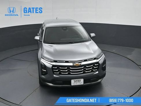 Used 2025 Chevrolet Equinox LT AWD/4WD image 48
