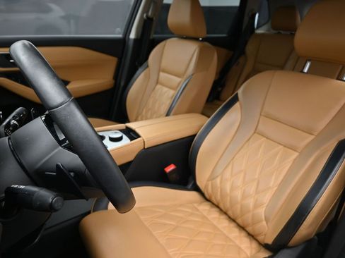 Used 2023 Nissan Rogue Platinum w/ Platinum Premium Package image 16