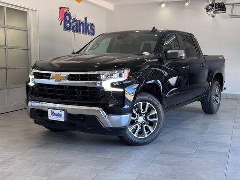 Certified 2023 Chevrolet Silverado 1500 LT AWD/4WD image 2
