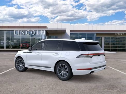 New 2026 Lincoln Aviator 2WD image 4