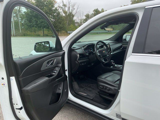 Used 2023 Chevrolet Traverse LT w/ LT Premium Package FWD image 15